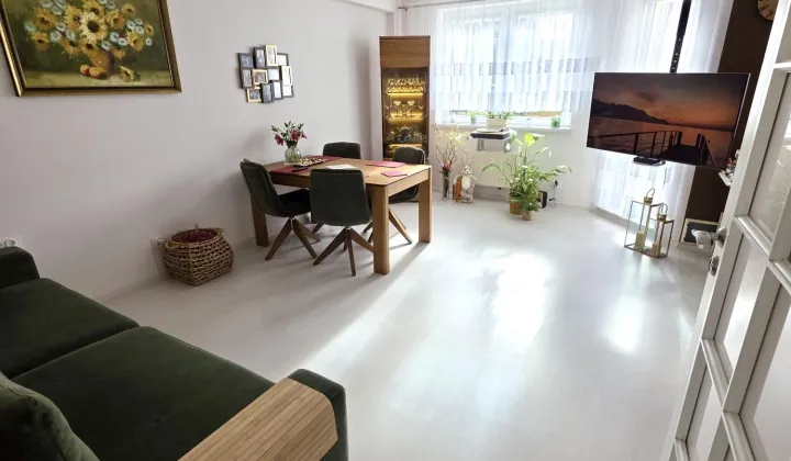 Mieszkanie 3-pokojowe Gdynia Dąbrowa, ul. Lukrecjowa