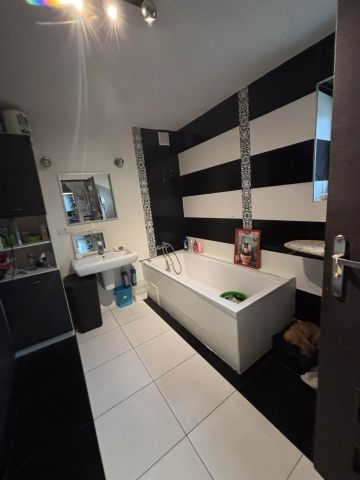 dom wolnostojący, 5 pokoi Rypin, ul. 3 Maja. Zdjęcie 12