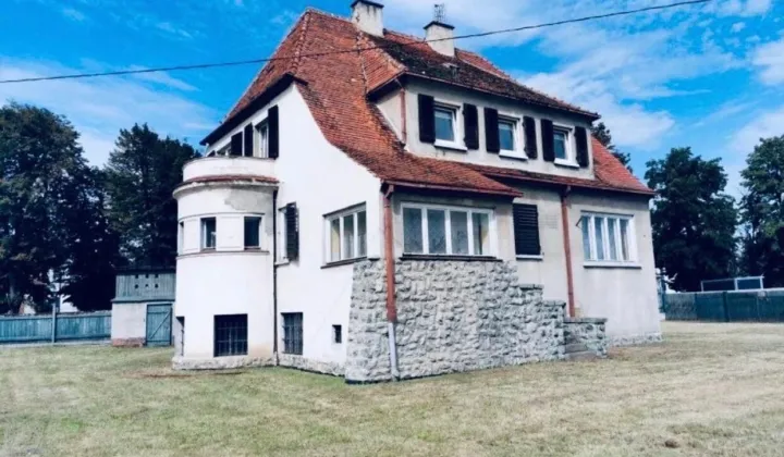 dom wolnostojący, 10 pokoi Grodków, ul. Sienkiewicza
