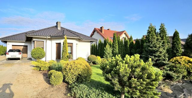 dom wolnostojący, 4 pokoje Ślesin. Zdjęcie 1