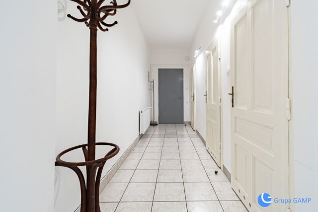 Biuro Kraków Półwsie Zwierzynieckie, ul. Władysława Syrokomli. Zdjęcie 12