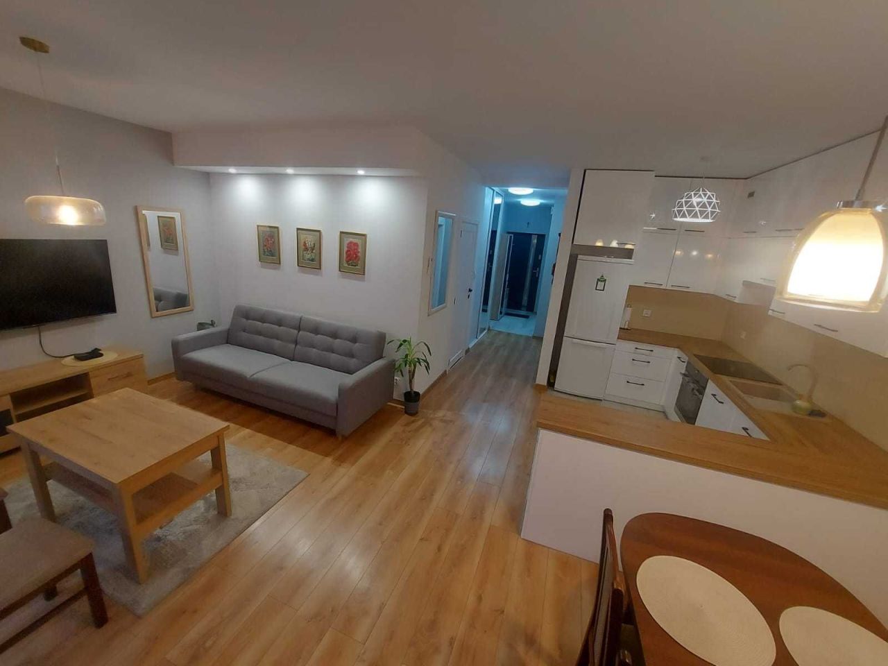 Mieszkanie 3-pokojowe Wołów. Zdjęcie 1