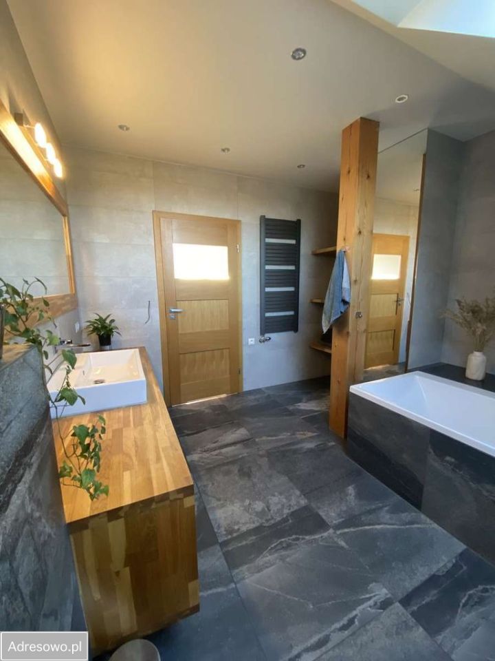 dom wolnostojący, 4 pokoje Lipowa, ul. Dobra. Zdjęcie 3