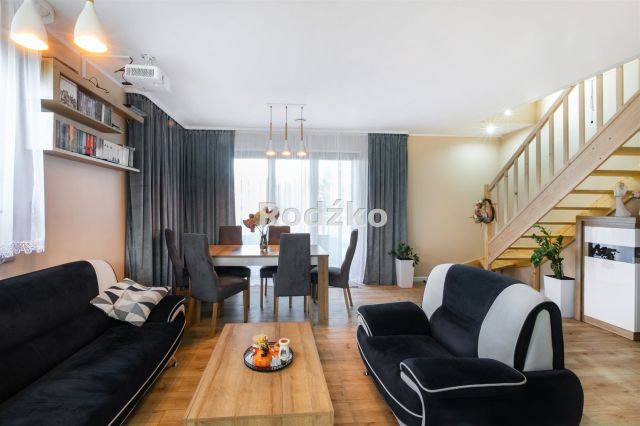 dom wolnostojący, 4 pokoje Rzywno. Zdjęcie 6