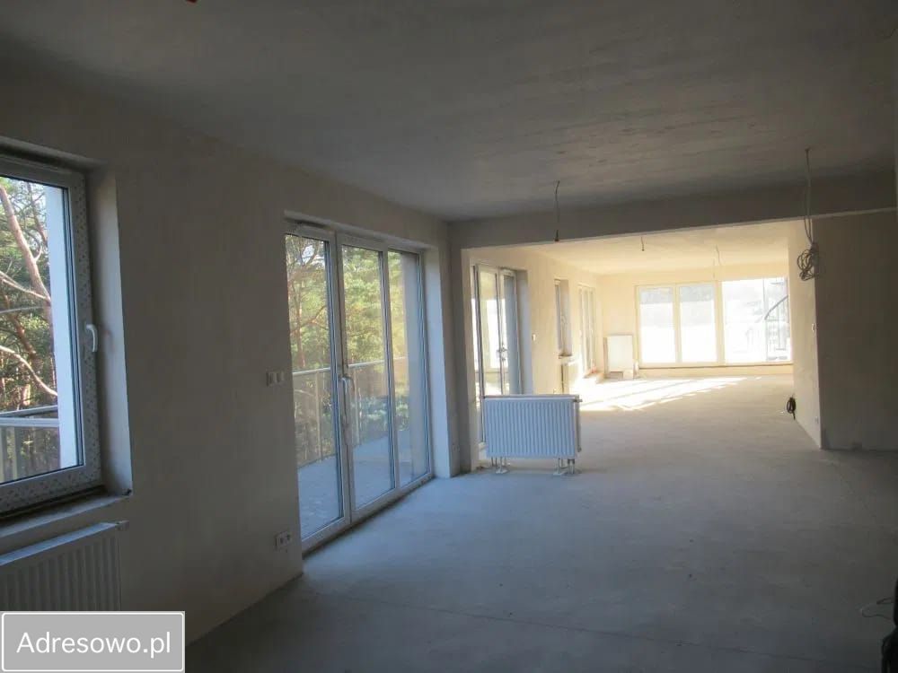 Mieszkanie 4-pokojowe Cedzyna. Zdjęcie 1