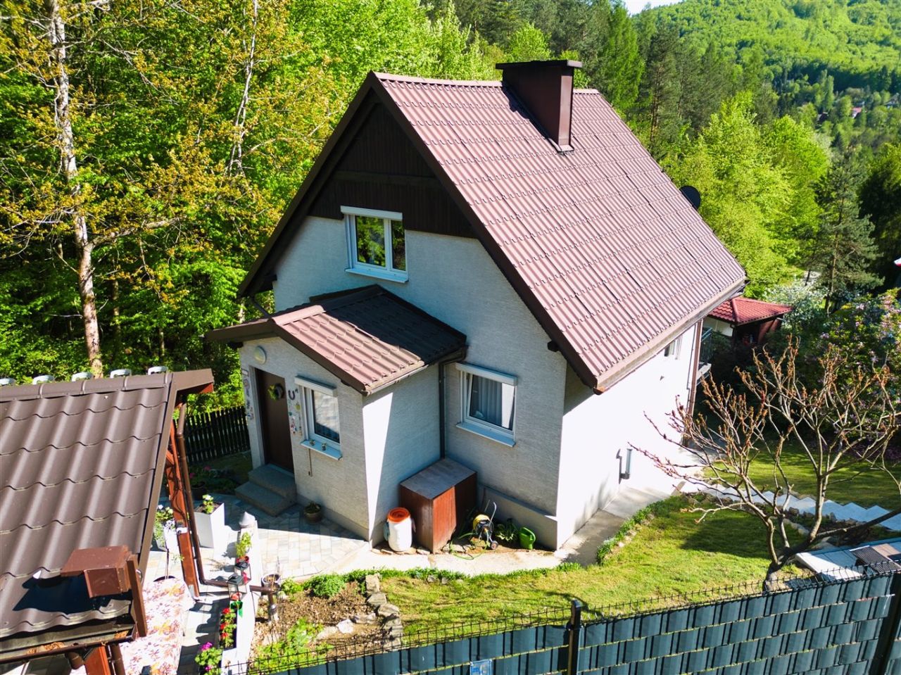 dom wolnostojący, 5 pokoi Porąbka. Zdjęcie 1