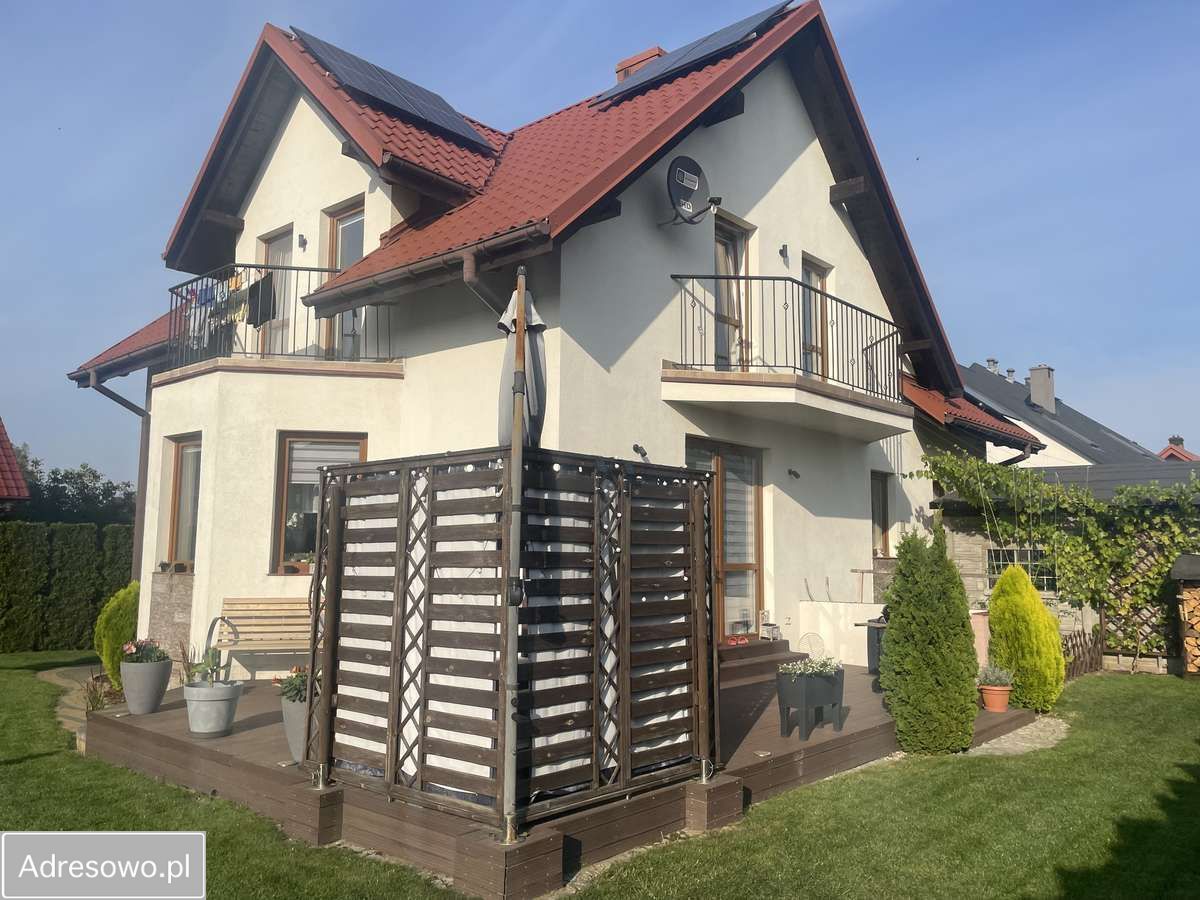 dom wolnostojący, 4 pokoje Pszczółki. Zdjęcie 4