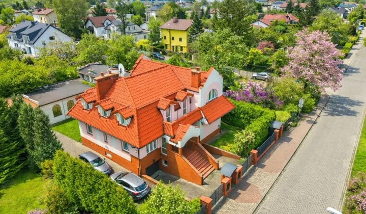 dom wolnostojący, 6 pokoi Piastów, ul. Orła Białego