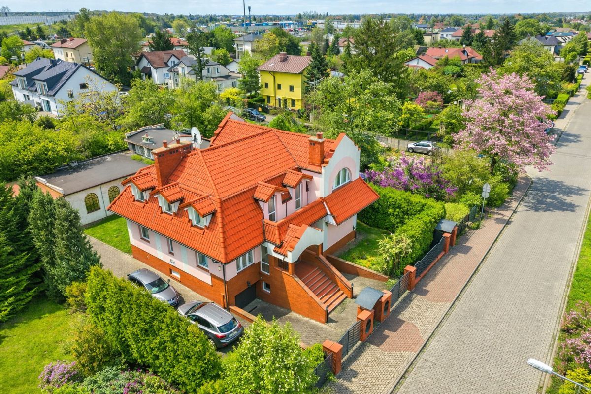 dom wolnostojący, 6 pokoi Piastów, ul. Orła Białego. Zdjęcie 1