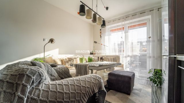 Mieszkanie 4-pokojowe Kraków Podgórze Duchackie, ul. Czarnogórska. Zdjęcie 1