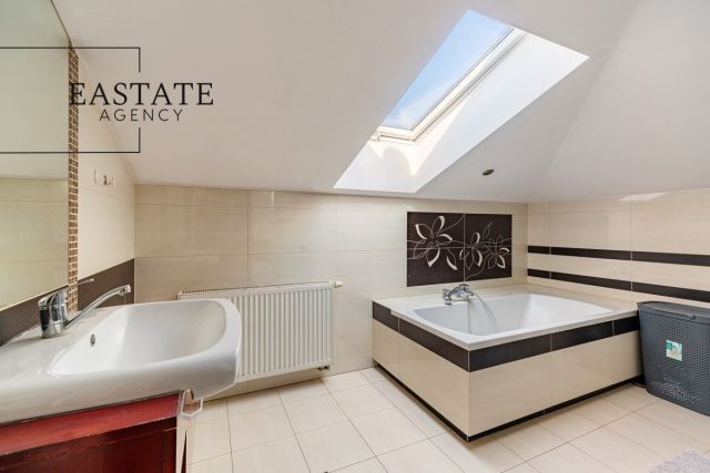 bliźniak, 9 pokoi Warszawa Wawer, ul. Wał Miedzeszyński. Zdjęcie 18