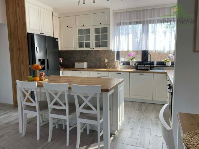 dom wolnostojący, 4 pokoje Chęciny Sitkówka. Zdjęcie 1