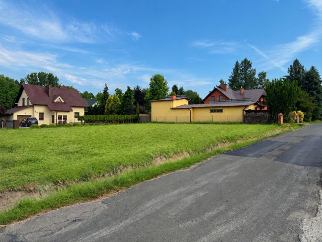 Działka budowlana Strażów. Zdjęcie 1