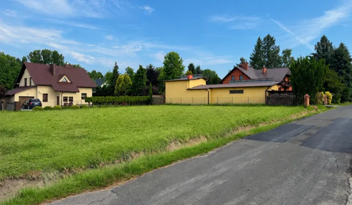 Działka budowlana Strażów