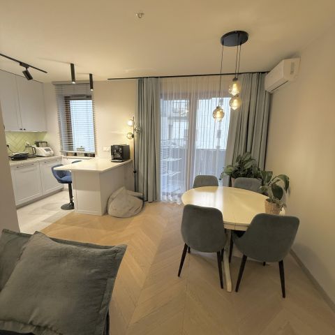 Mieszkanie 4-pokojowe Warszawa Praga-Południe, ul. Przeworska. Zdjęcie 1