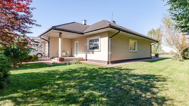 dom wolnostojący, 5 pokoi Zagaje. Zdjęcie 1