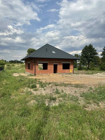 dom wolnostojący Dobryszyce, ul. Radomszczańska. Zdjęcie 1