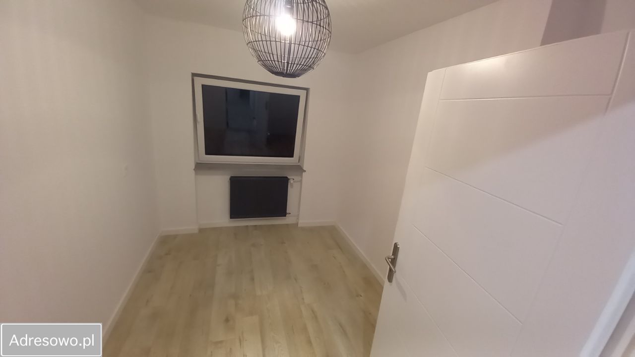 dom wolnostojący, 8 pokoi Bełchatów, ul. Malinowa. Zdjęcie 3