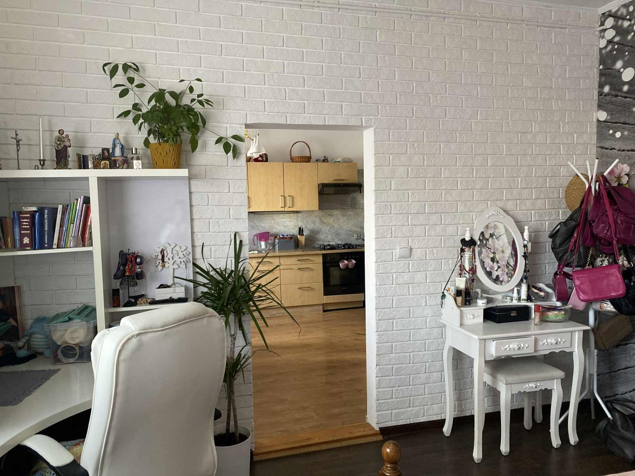 dom wolnostojący, 2 pokoje Rykoszyn, ul. Świętokrzyska. Zdjęcie 8