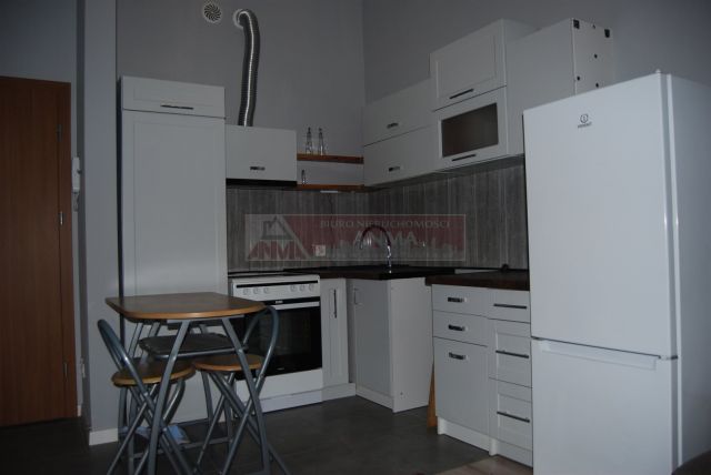 Mieszkanie 2-pokojowe Leonów. Zdjęcie 3