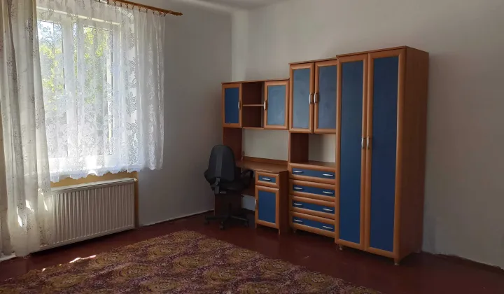 Mieszkanie 5-pokojowe Sosnówka