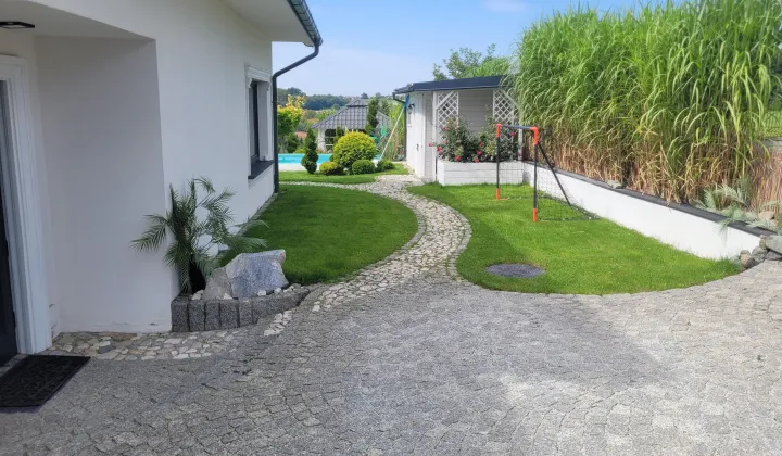 dom wolnostojący, 5 pokoi Bibice, ul. Sosnowa