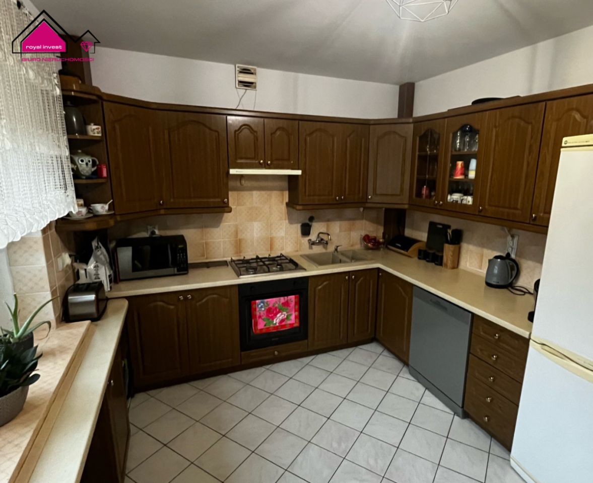 dom wolnostojący, 6 pokoi Konin, ul. Jana III Sobieskiego. Zdjęcie 2