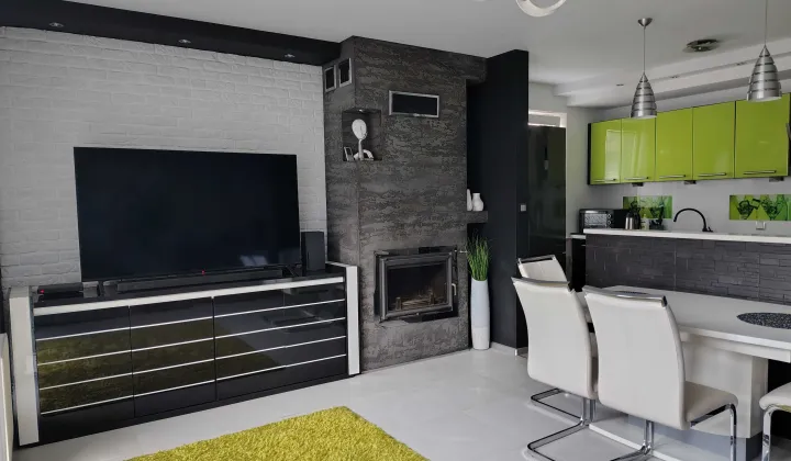 Mieszkanie 4-pokojowe Marki