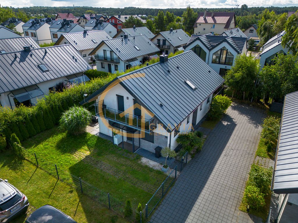 bliźniak, 3 pokoje Jastrzębia Góra, ul. Kuracyjna. Zdjęcie 1