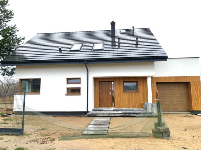 dom wolnostojący, 5 pokoi Borowa Góra. Zdjęcie 3