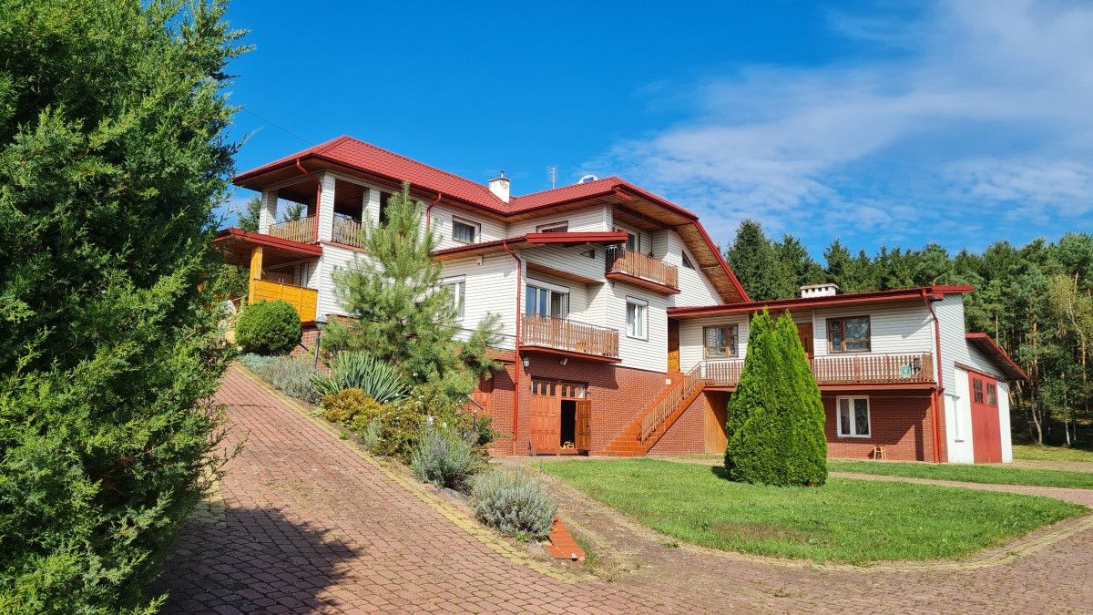 dom wolnostojący, 8 pokoi Gorzyczany