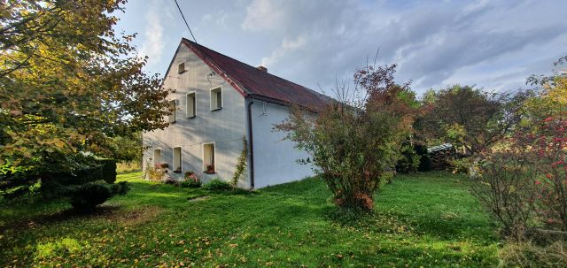 dom wolnostojący, 5 pokoi Lipienica. Zdjęcie 1