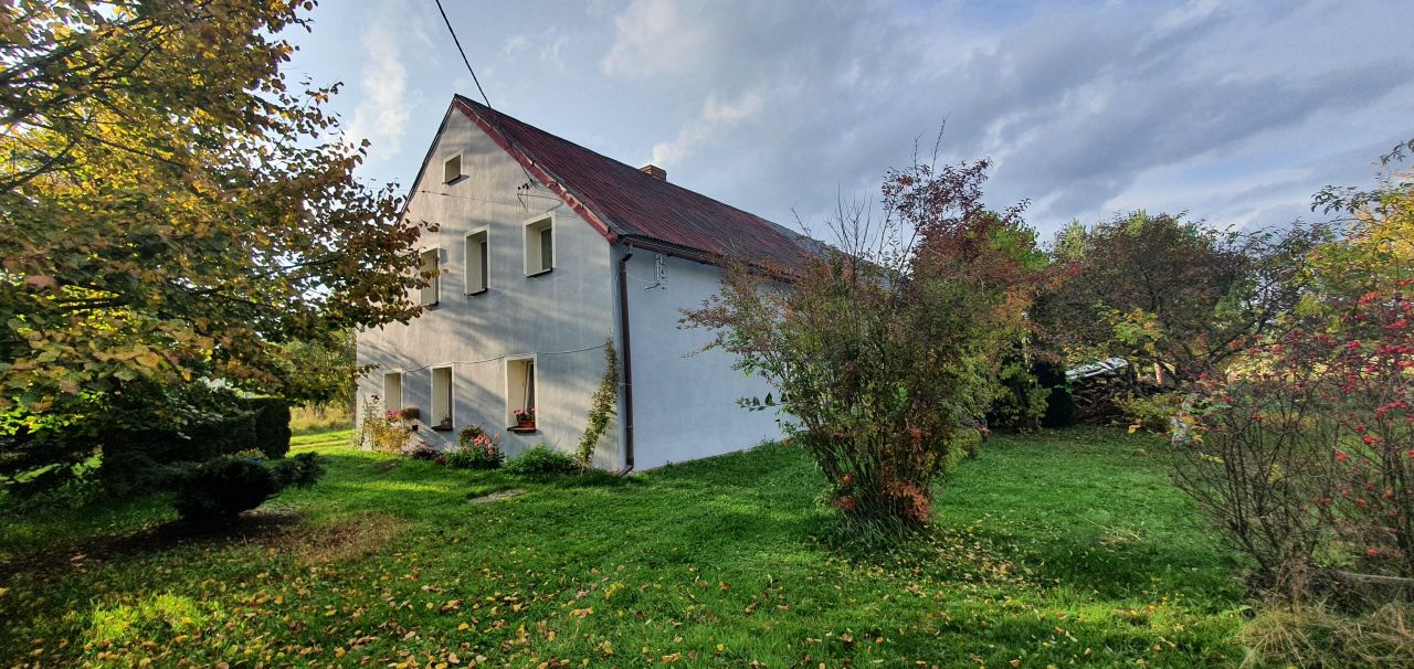 dom wolnostojący, 5 pokoi Lipienica. Zdjęcie 1