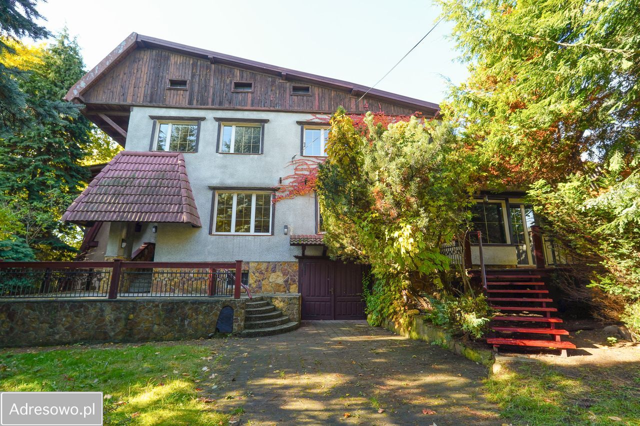 dom wolnostojący, 8 pokoi Łódź Widzew, ul. Jesienna. Zdjęcie 1