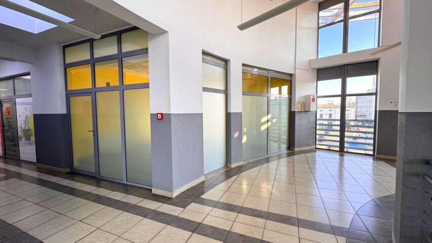 Biuro Elbląg, pl. Dworcowy. Zdjęcie 7