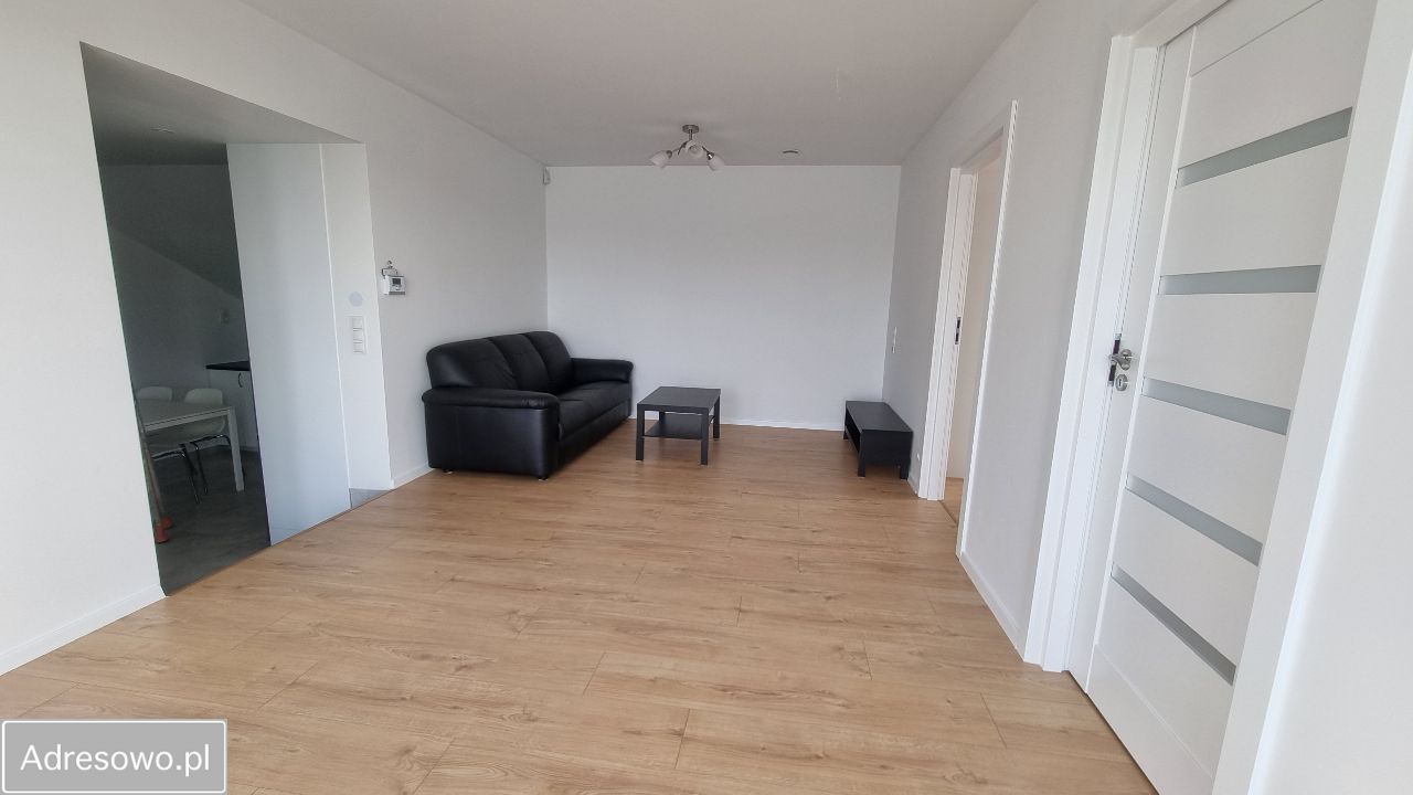 Mieszkanie 4-pokojowe Tyniec Mały