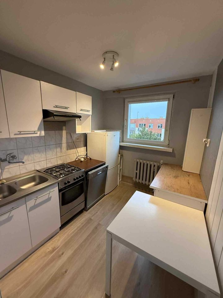 Mieszkanie 4-pokojowe Głogów, ul. Obrońców Pokoju. Zdjęcie 4