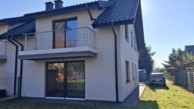 bliźniak, 4 pokoje Śledziejowice. Zdjęcie 10