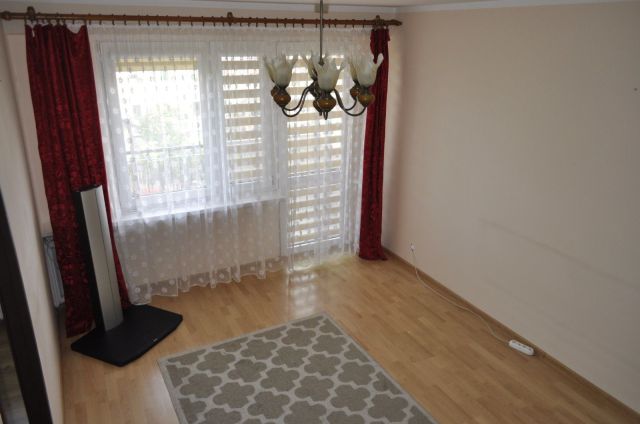 Mieszkanie 3-pokojowe Sandomierz, ul. Krzysztofa Kamila Baczyńskiego. Zdjęcie 1