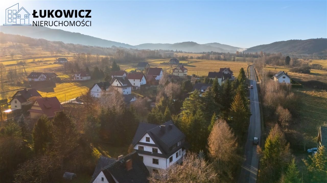 dom wolnostojący, 15 pokoi Jeleśnia. Zdjęcie 31