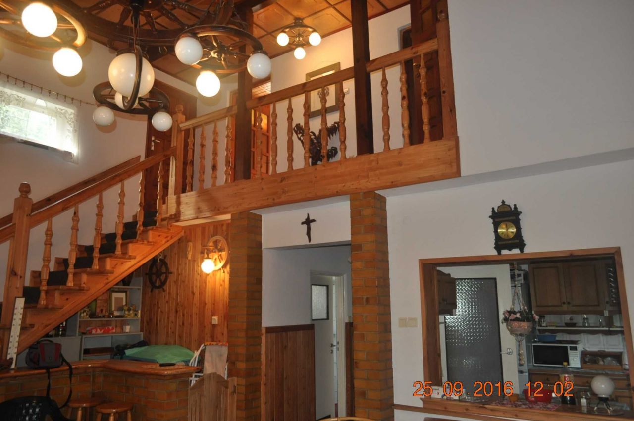 dom wolnostojący Rewal, ul. Saska. Zdjęcie 3