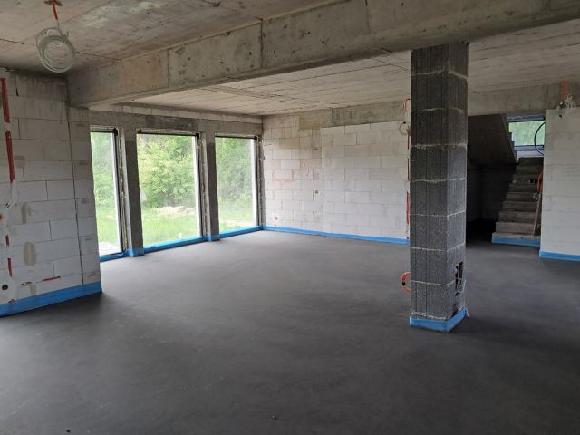 dom wolnostojący, 5 pokoi Kołaków. Zdjęcie 7