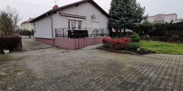 dom wolnostojący, 4 pokoje Poznań Grunwald. Zdjęcie 1