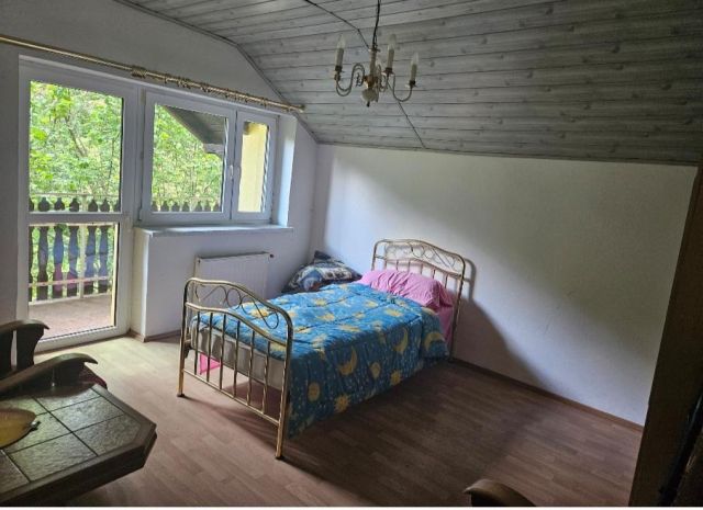 dom wolnostojący, 10 pokoi Brenna Leśnica, ul. Rudolfa Hellera. Zdjęcie 5