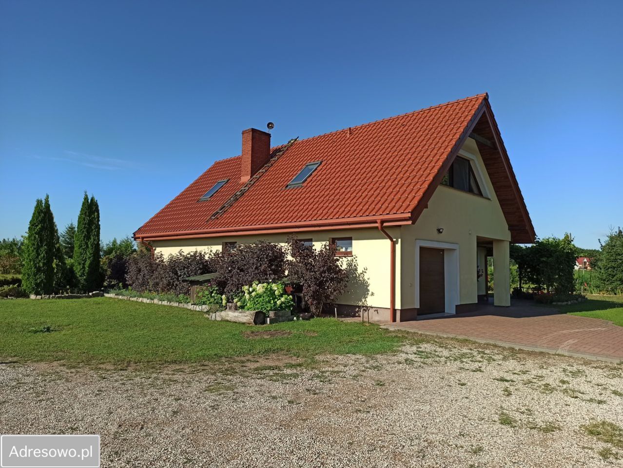 dom wolnostojący, 4 pokoje Chruściele. Zdjęcie 1