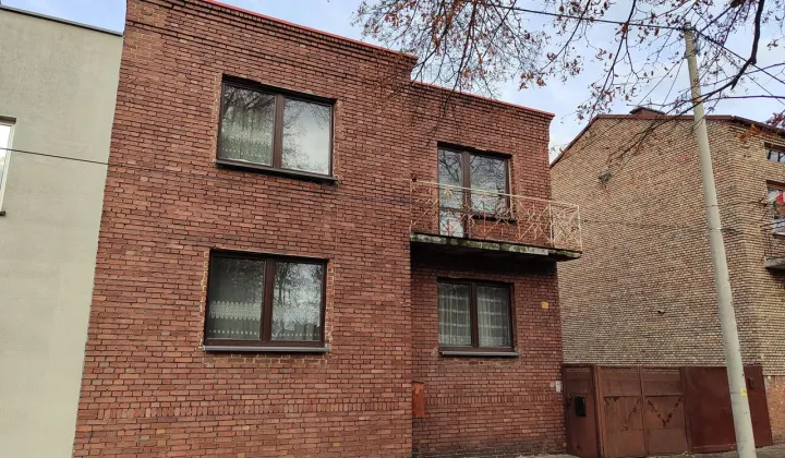 dom wolnostojący, 5 pokoi Myszków Mrzygłód, ul. Rynek