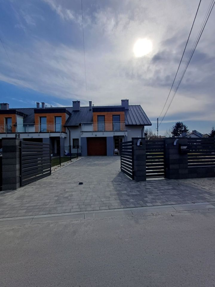 dom szeregowy, 5 pokoi Głogów Małopolski, ul. Ofiar Katynia. Zdjęcie 1