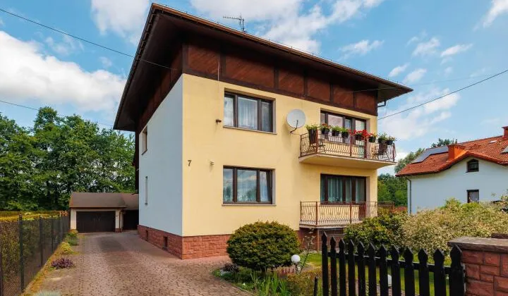 dom wolnostojący, 6 pokoi Czechowice-Dziedzice, ul. Brzozowa