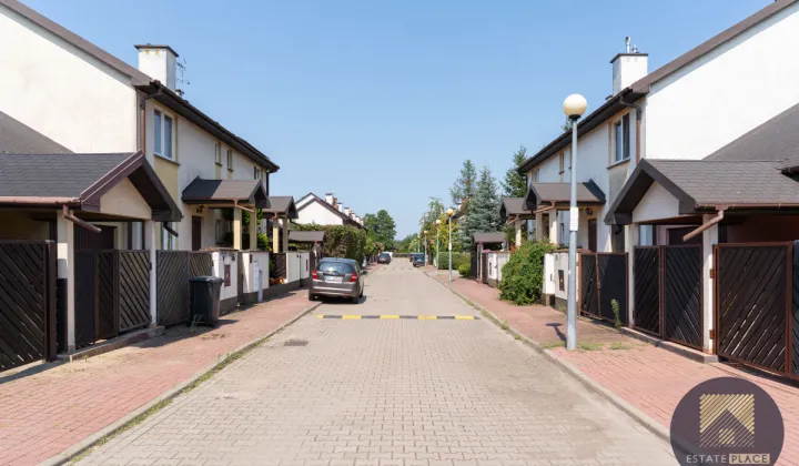 dom szeregowy, 4 pokoje Warszawa Białołęka, ul. Kobiałka