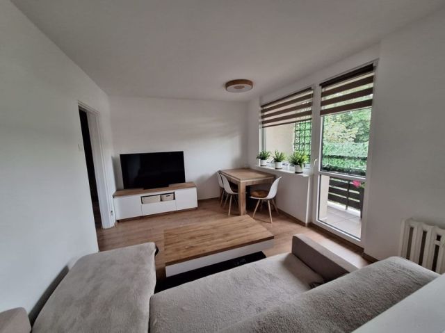 Mieszkanie 3-pokojowe Gdynia Dąbrowa, ul. Rdestowa. Zdjęcie 1